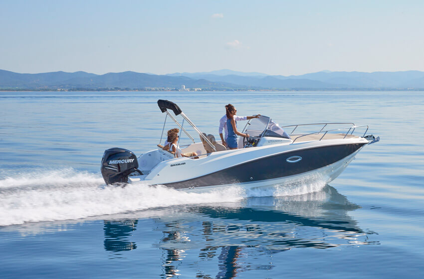 Čln Quicksilver Activ 675 Sundeck + Mercury F150