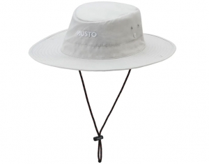 Musto FD brimmed hat platinum S/M