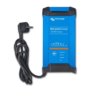 Victron Blue Smart IP22 12/30 230V vodeodolná nabíjačka